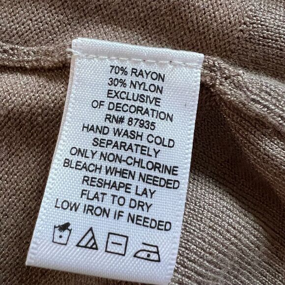 Susan Graver & Isaac Mizrahi Bejeweled Bead Sparkle Tops Women's Sz. 1x Lot of 2 - Picture 13 of 14